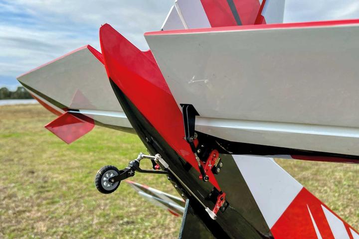 Image du produit Extremeflight-RC TURBO BUSH MASTER 100" rouge/noir ARF