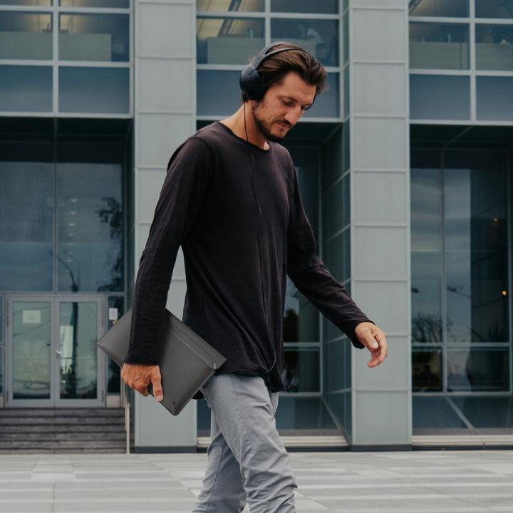 Produktbild Spigen Valentinus S (16", Universal)