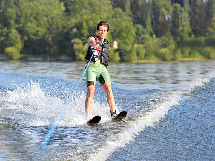Produktbild Smartbox Wakeboarding, Wakesurfing oder Wasserski auf dem Bodensee (1 Pers.)