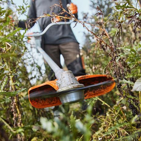 Immagine prodotto Stihl FS 311 Benzine bosmaaier Maaikop AutoCut 46 2 1,4kW (Lama per taglio metalli)
