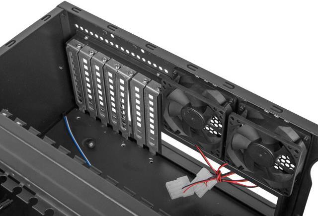 Image du produit Lanberg SC01-4504-10B Boîtier modulaire pour serveur Rack (4U)