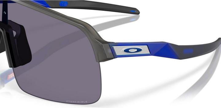 Actual product image Oakley Sutro Lite (matte grey smoke, Prizm Grey)