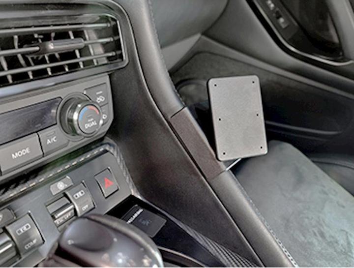 Image du produit Brodit 855742 Support voiture Nissan GTR 17-