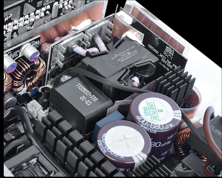 Produktbild Thermaltake ToughPower PF1 (1200 W)