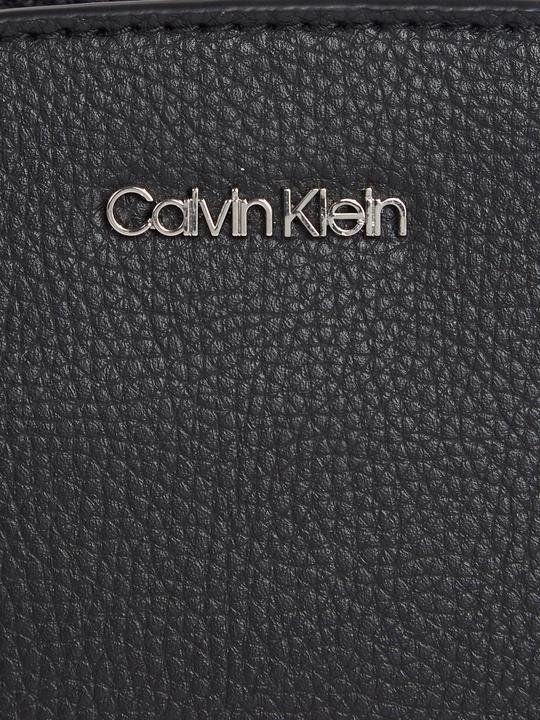 Produktbild Calvin Klein Umhängetasche CK Code Crossbody FA22