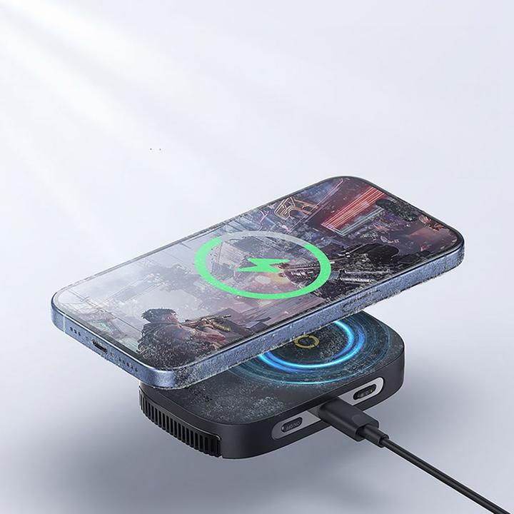Image du produit Baseus Refroidisseur de téléphone avec chargeur (15 W)