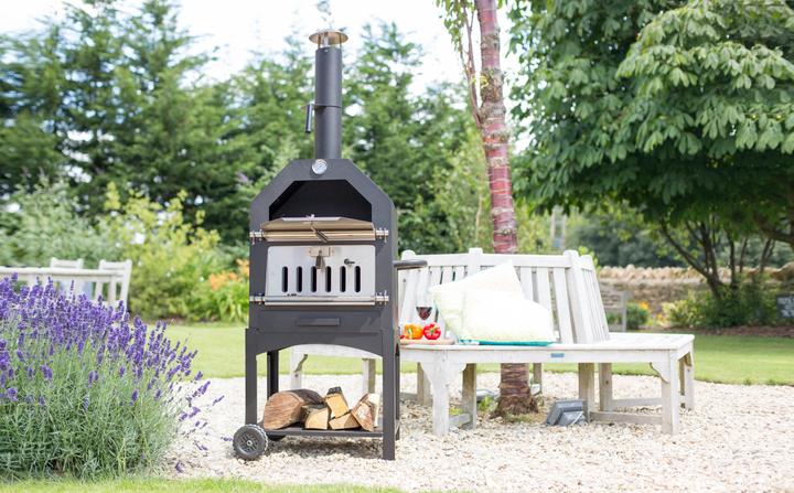 Actual product image La Hacienda Lorenzo (Pizza oven wood)