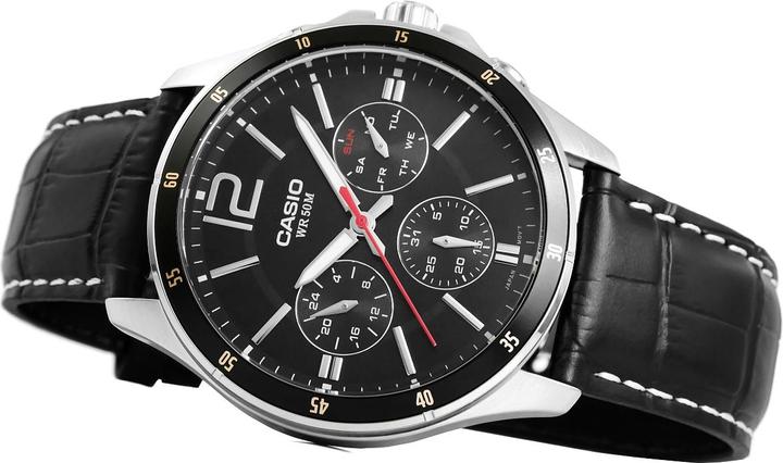 Actual product image Casio Collection (43 mm)