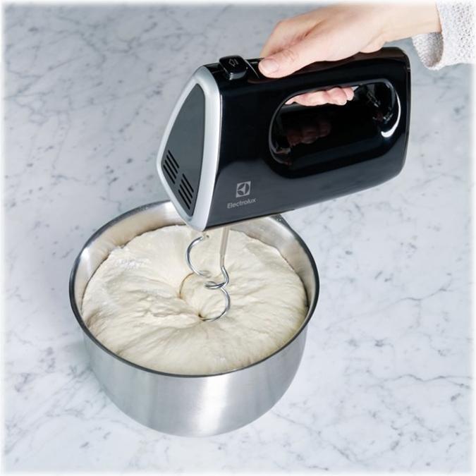 Electrolux EHM3310 Hand Mixer Black (450 W)