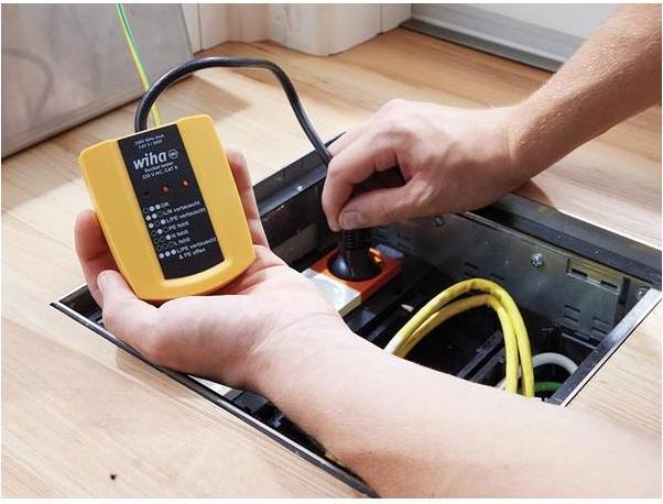 Actual product image Wiha Socket tester (CAT II 300V)