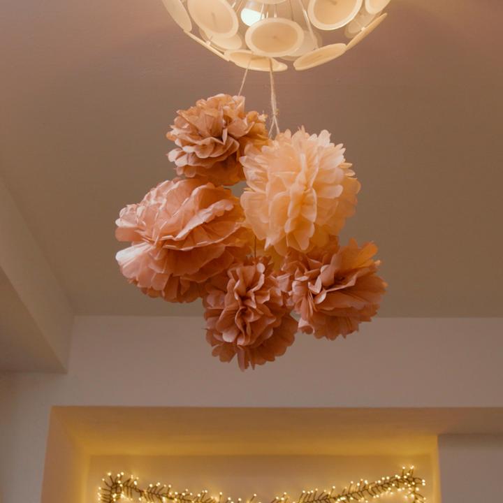 Produktbild I Am Creative Papier Lampion Pompon's Deko Party