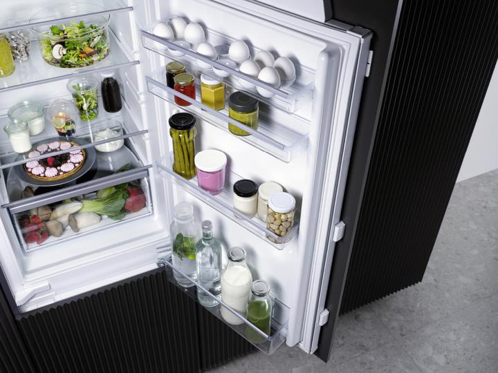 Produktbild Miele K 7304 E Selection (180 l)