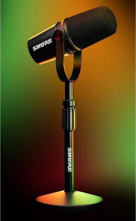 Actual product image Shure MV7+ Podcast Kit