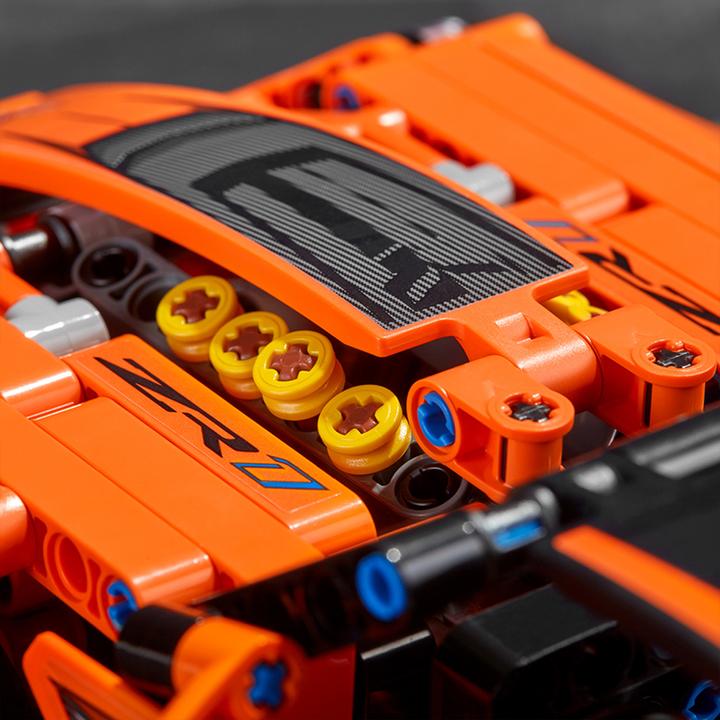 Actual product image LEGO Corvette ZR1 (42093, LEGO Technic)