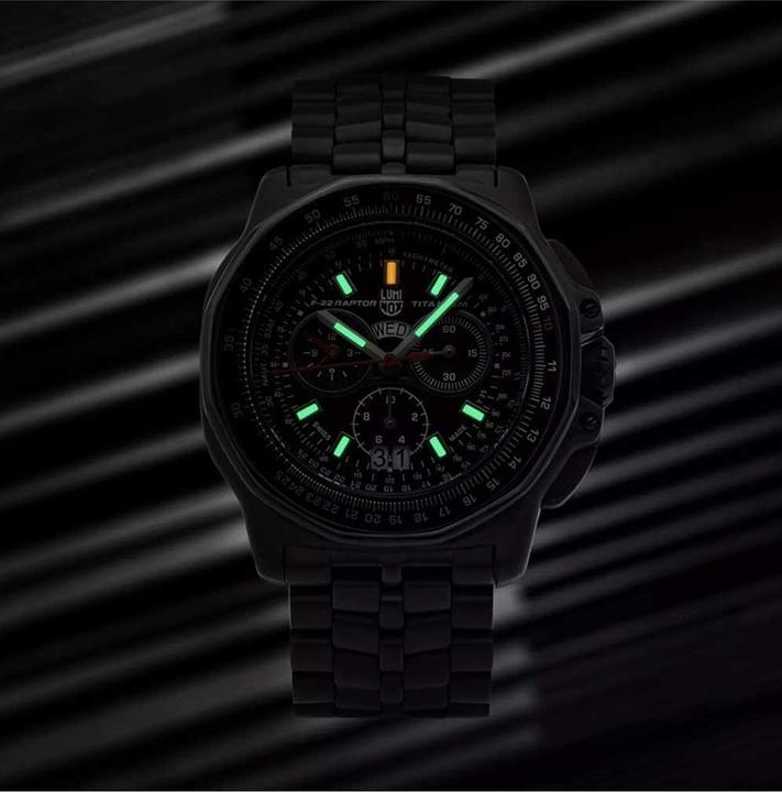Image du produit Luminox XA.9272 F-22 Raptor (Chronographe, Swiss Made, Montre pilote, 44 mm)