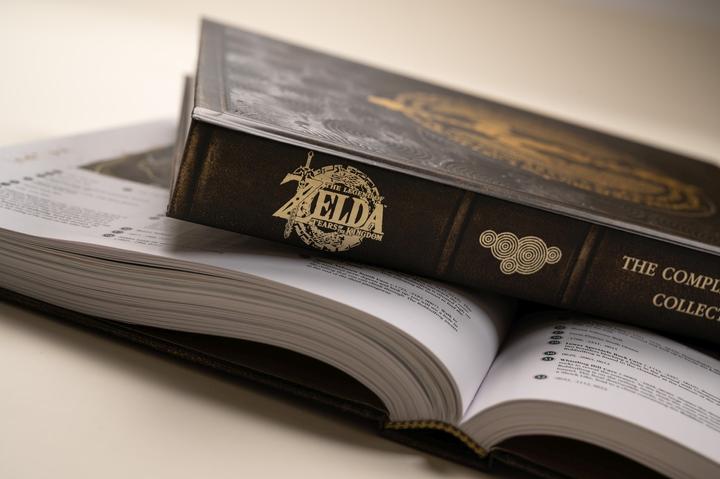 Produktbild Zelda Tears of Kingdom Lösungsbuch C.E. Hardcover (Deutsch, 2023)