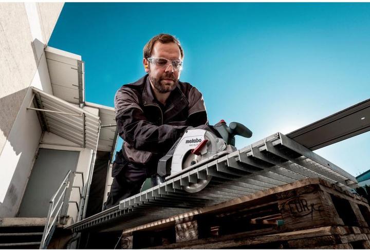 Image du produit Metabo Kit scie circulaire à métaux sans fil 18V MKS 18 LTX 58 + rail de guidage FS 160 | sans batterie