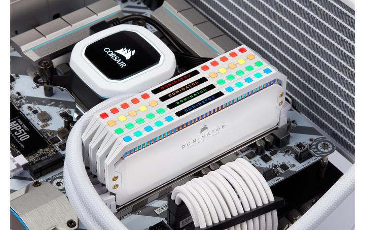 Produktbild Corsair Dominator Platinum RGB (4 x 16GB, 3600 MHz, DDR4-RAM, DIMM)
