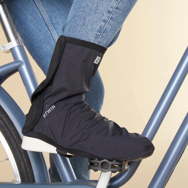 Actual product image Btwin shoe cover 900 169399 (45, 46, 47)