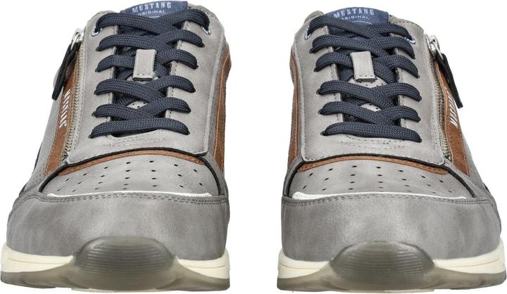 Actual product image Mustang Sneaker (40)