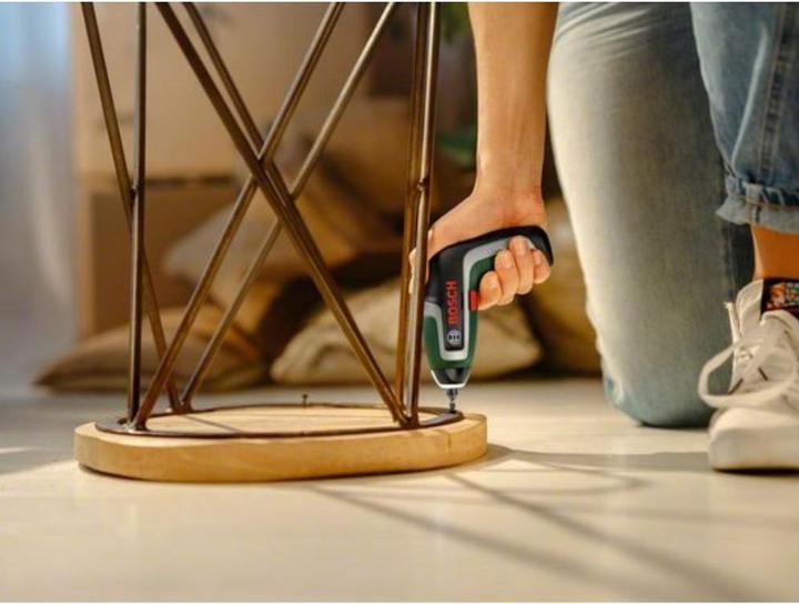 Actual product image Bosch Home & Garden IXO 7 (Rechargeable battery operated)