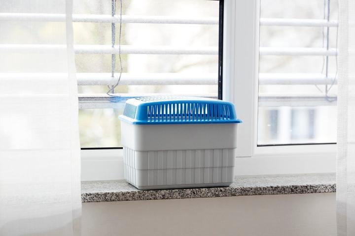 Produktbild Wenko Feuchtigkeitskiller (32 m², 2.50 l/24h)