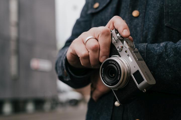 Immagine prodotto Fujifilm X100V (23 mm, 26.10 Mpx, APS-C / DX)