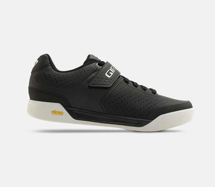 Actual product image Giro Chamber II (35)