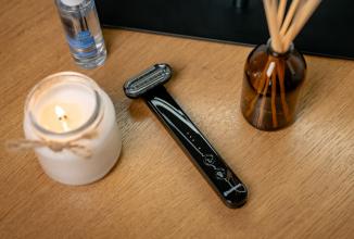 Produktbild Humanas Sonic Facelifting-Massagegerät mit EMS-Funktion Aurora – schwarz