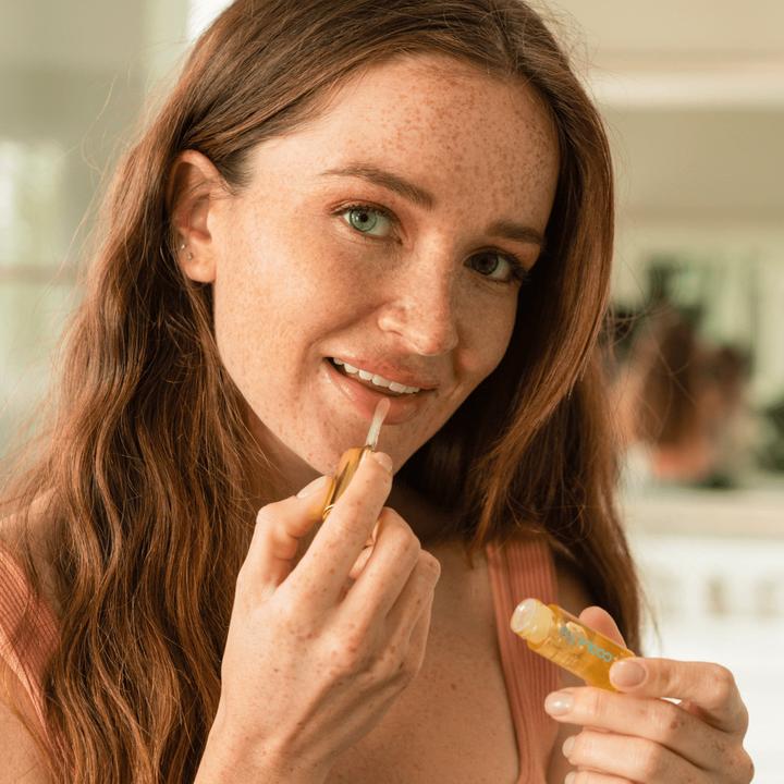 Actual product image Coola Suncare Liplux Hydrating Lip Oil (Oil, 3.20 ml)