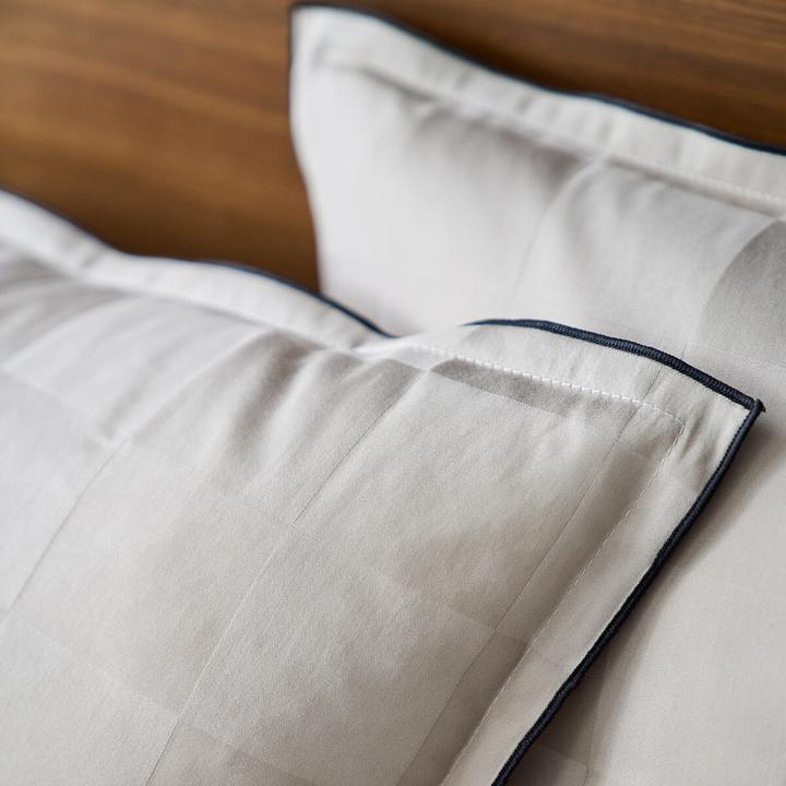 Actual product image La Redoute Interieurs Victor Damier (Pillowcase, 50 x 70 cm)