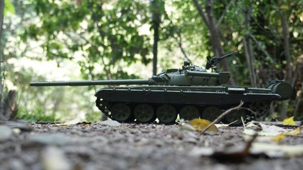 Immagine prodotto Es-toys Carro armato Heng Long RC Russo T-72 (RTR pronto all'uso)