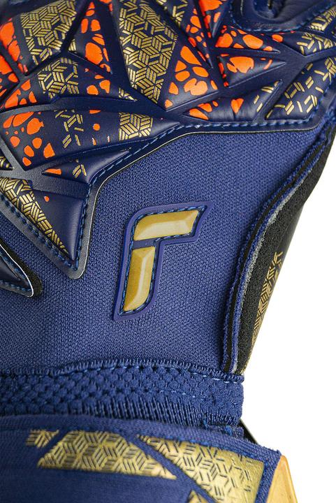 Actual product image Reusch Goalkeeper glove Attrakt Gold X - 9.5 (9.5)