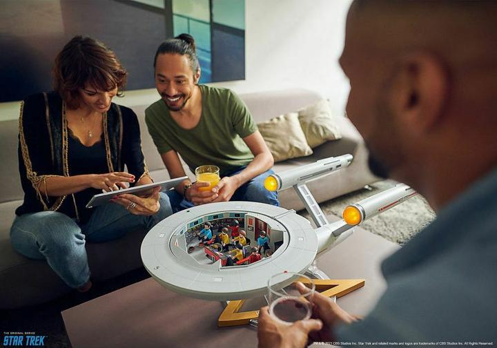 Actual product image Playmobil Star Trek - U.S.S. Enterprise NCC-1701 (70548, Playmobil Star Trek)