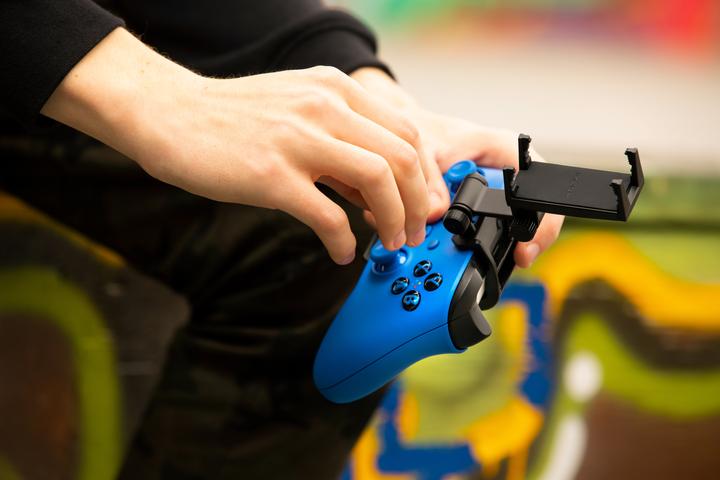 Image du produit PowerA MOGA Mobile Gaming-Clip 2.0 pour manettes Xbox sans fil (Xbox Series S)