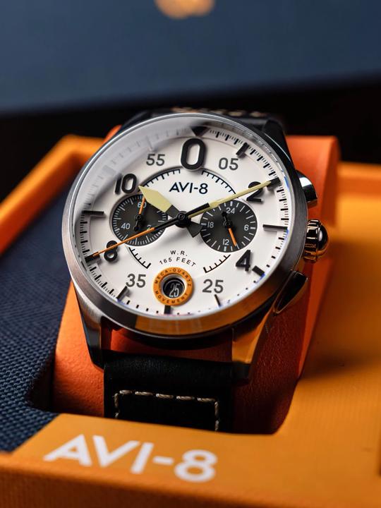 Actual product image AVI-8 AV-4089-0B Spitfire Lock (Pilot watch)