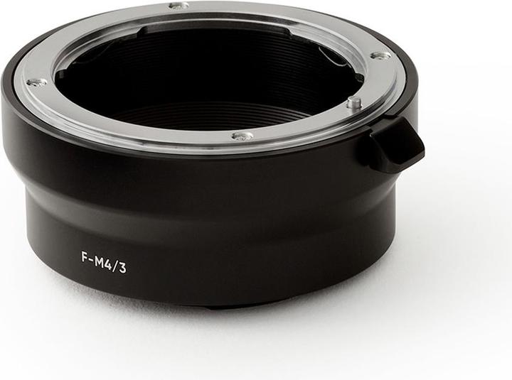 Immagine prodotto Urth Adattatore per obiettivo: Compatibile con l'obiettivo Nikon F e il corpo macchina Micro Quattro