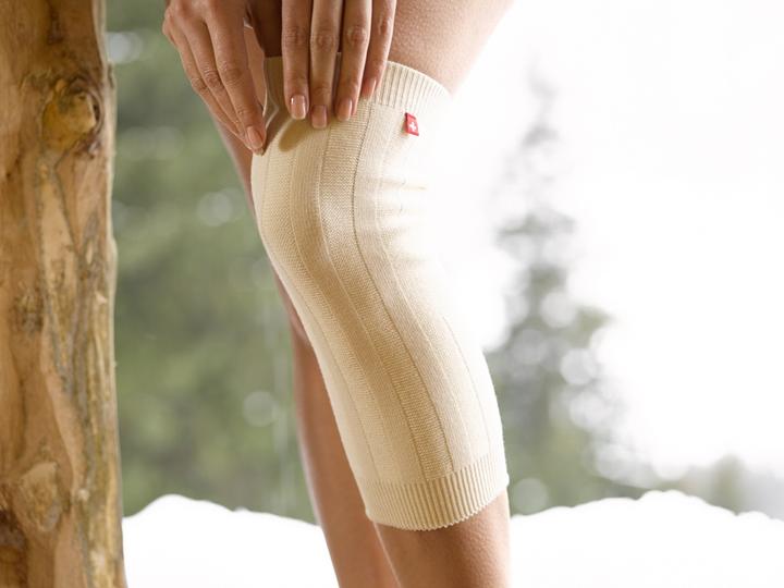 Actual product image Emosan knee warmers (L)