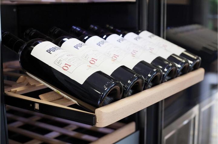 Image du produit Caso WineMaster 126 Cave à vin à compresseur Autonome en acier inoxydable 126 bouteille(s)