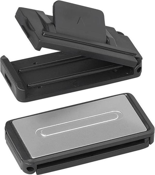 Actual product image ProPlus Seat belt clip set