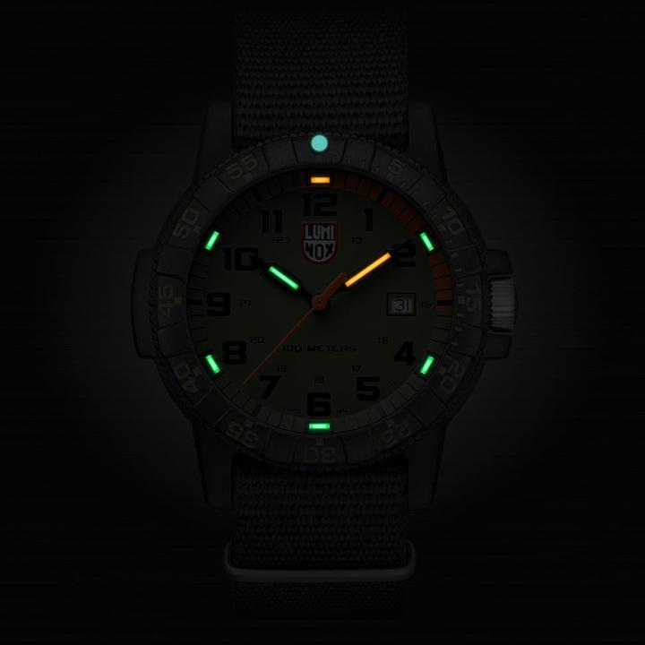 Image du produit Luminox Sea Turtle Giant (Montre analogique, Swiss Made, 44 mm)