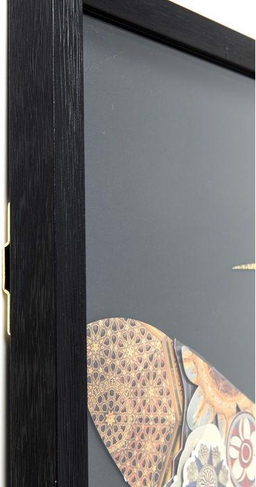 Actual product image Designlife Picture Frame Art Bee 60x60cm (60 x 60 cm)