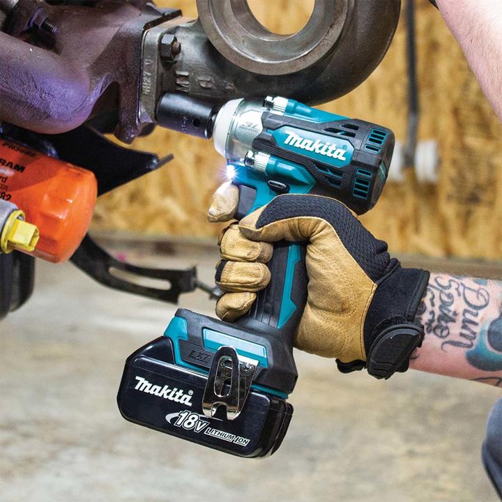 Actual product image Makita Battery impact wrench (Rechargeable battery operated)