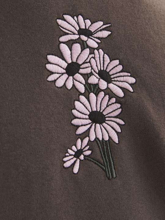 Actual product image Jack & Jones Jorbouquet Emb Sweat C.N Ft Styd Aw24 (M)
