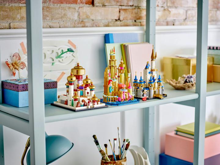 Actual product image LEGO Ariel's mini castle (40708, LEGO Disney)