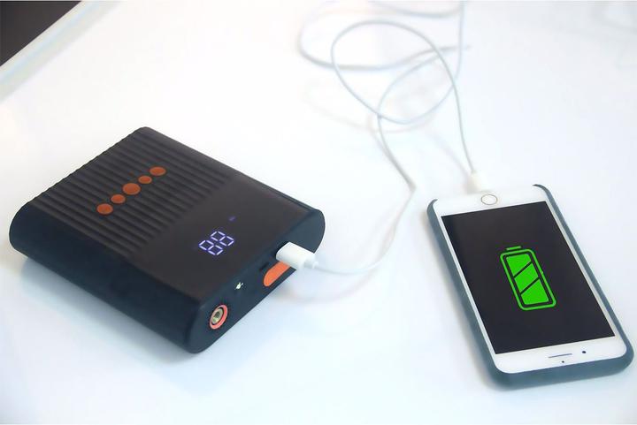 Actual product image 4smarts PitStop 3-in-1 (8800 mAh, 32.56 Wh)