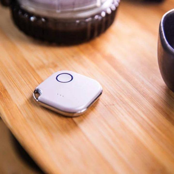 Actual product image Shelly Blu Button 1 White