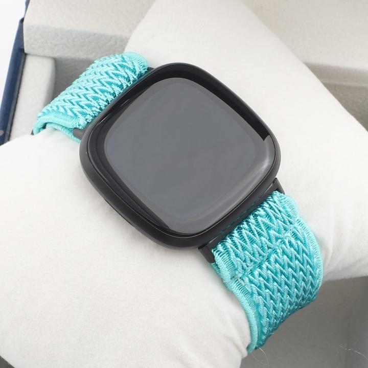 Image du produit Cover-Discount Fitbit Versa 4 / Sense 2 - Bracelet de remplacement en nylon bleu clair (Nylon)
