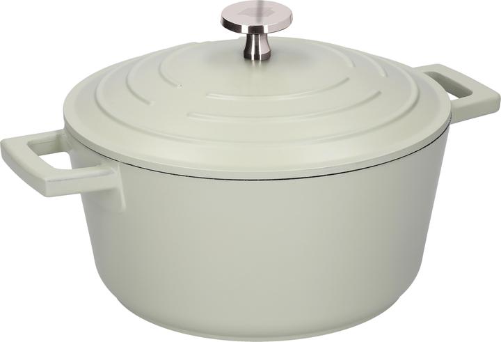 Actual product image Master Class Casserole Dish (Aluminium)