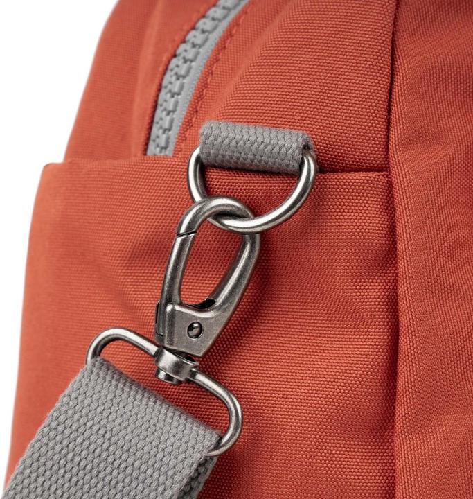 Immagine prodotto Roka London Gatwick Rooibos Recycled Canvas Small (19 l)